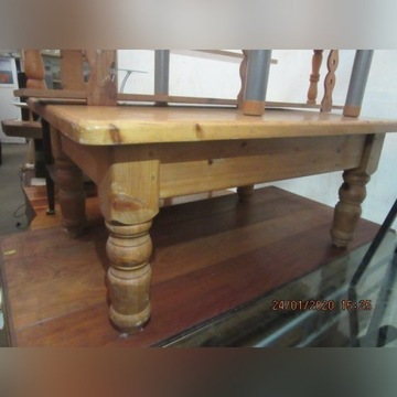 Stolik sosnowy z litego drewna z szufladą ława