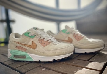 Nike Air Max 90 Happy Pineapple Limited Edition