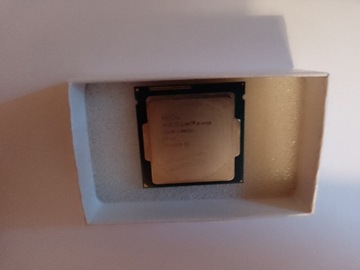 Intel  i5-4430 4 x 3 GHz+Chło procesora E33681001