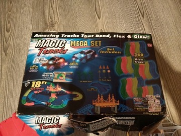Świecący tor Magic Tracks 360 elementów 