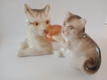 Porcelanowa figuka, kotki