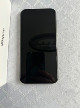 iPhone 11 64 GB czarny