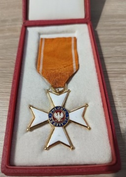 Krzyż oficerski orderu odrodzenia Polski 1944 PRL