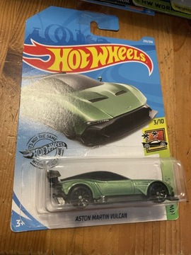 Aston Martin Vulcan Hot Wheels