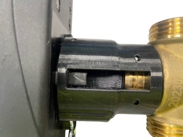Adapter ochronny elektroniki zawór trójdrożny silnikowy EMV 110