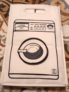Składany materiałowy pojemnik na pranie