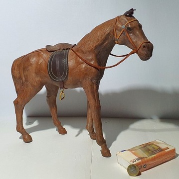 Koń Duża Figurka zrobiona z skóry  30x32cm