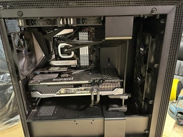 Komputer PC składany gamingowy