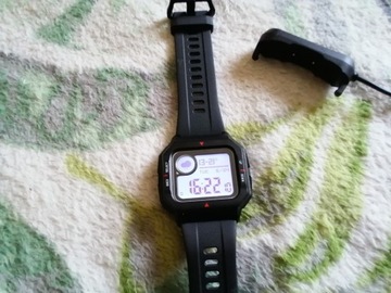 Smartwatch Amazfit Neo czarny zegarek krokomierz 