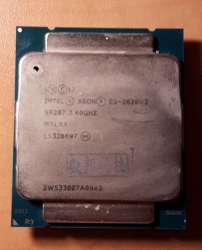 2 Procesor Intel XEON E5-2620 V3