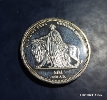 Una i lew z 2000 r. uncja czystego srebra 