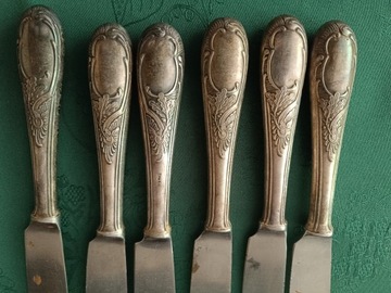 Komplet pięknych, posrebrzanych noży (6szt)