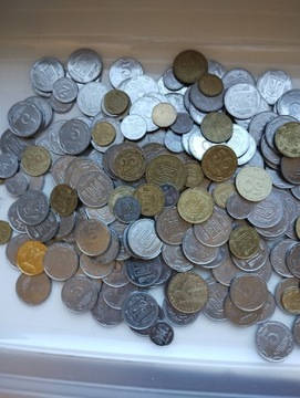Zestaw 1 kg ukraińskich monet.