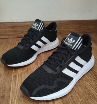 Męskie sportowe buty adidas r.42