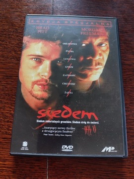 Siedem DVD.     