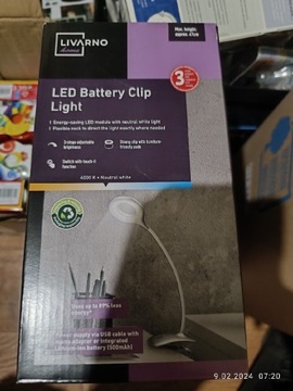 Lampka biurkowa LED zasilanie bateryjne 