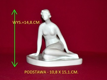 Figurka porcelanowa  KOBIETY - sygnowana 