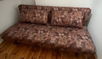 Sofa rozkładana z funkcją spania, z pojemnikiem