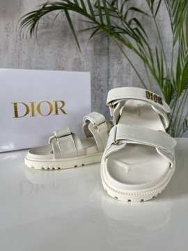 Sandały marki Dior