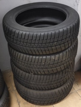 225/55R19 99V FALKEN HS449 EUROWINTER ZA COMPLET