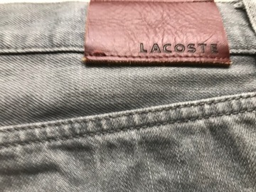 Spodnie marki Lacoste  38 