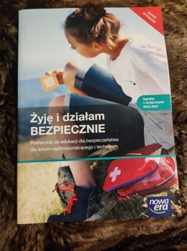 "Żyję i działam bezpiecznie" podręcznik+ćwiczenia 