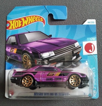 HOT WHEELS  .  NISSAN SKYLINE RS . autko resorówka