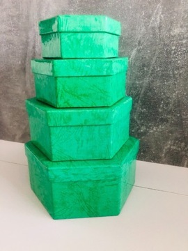 Zestaw 4 zielonych pudełek na prezent