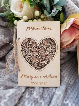 Drewniana kartka prezent na ślub walentynki