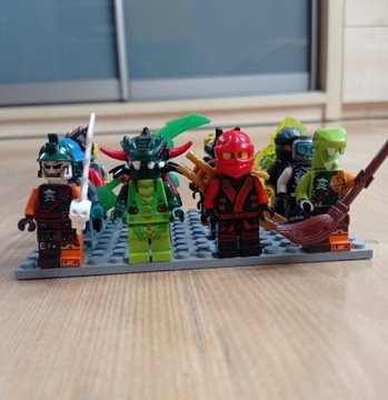 Lego Minifigurki Ninjago, Nexo 16 Sztuk 