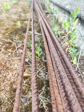 Pręty zbrojeniowe średnica 10 mm dł.12 m 17 szt.