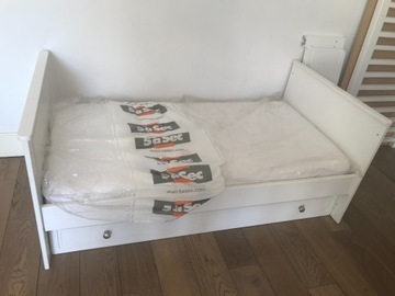 Łóżeczko dziecięce białe z materacem 140x70