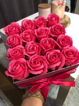 Flower box /mydlane róże