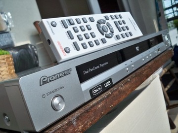 DVD Pioneer DV-310, pilot, mp3, USB, DivX