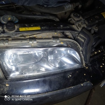 Lampy przednie i kierunki    Volvo S40 2001rok