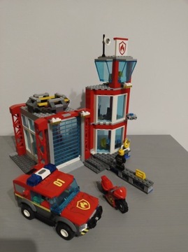 LEGO City 60215 Remiza strażacka 