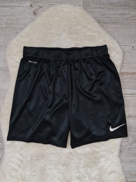 Spodenki szorty Nike Czarne Logo Swoosh Rozmiar M