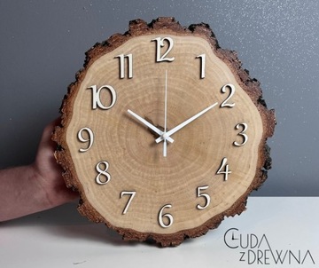 Drewniany zegar z plastra drewna