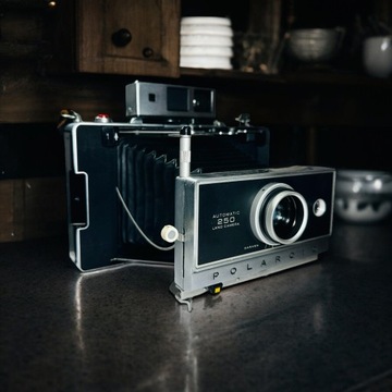 Polaroid 250 Land Camera REFURBISHED aparat ZEISS