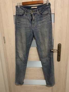 Levis high rise skinny 721