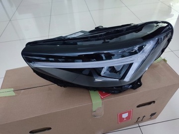 VOLVO XC40 LIFT EU LAMPA LEWA FULL LED 32338908