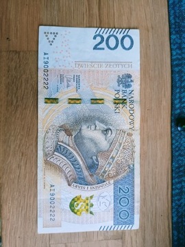 Banknot 200 zł 2015 r AI9002222