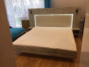 Łóżko sosnowe 180 x200