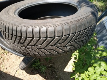 opony zimowe 215/60 R17 używana - 4 sztuki - kmpl