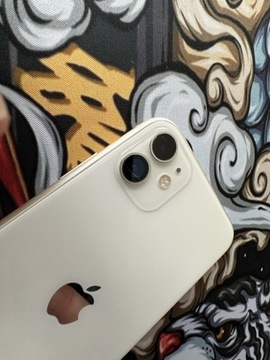 IPhone 11 biały 128 GB