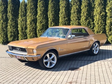 Zabytkowy Ford Mustang na ślub, model z 1968 roku