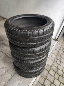 Opony zimowe Pirelli Sottozero III 225/45 R18 95V