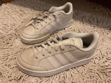 Buty damskie Adidas Grand Court SE