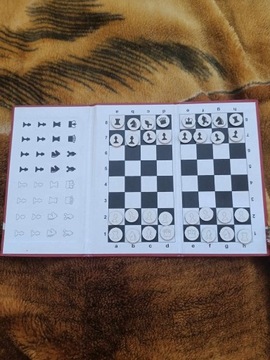 Kieszonkowe szachy magnetyczne
