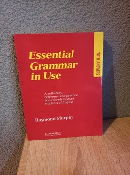 książka Essential Gramar in Use 